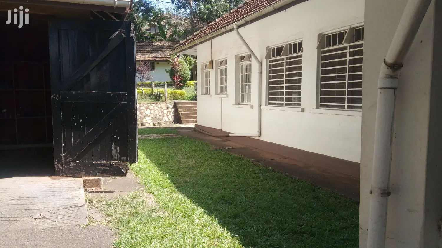 Colonial Bangalow