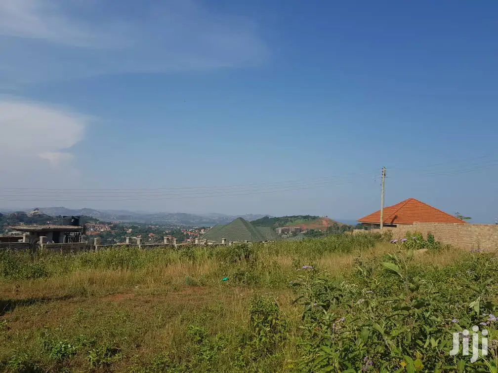 Plot Is Available for Sale in Kira Mamerito Road