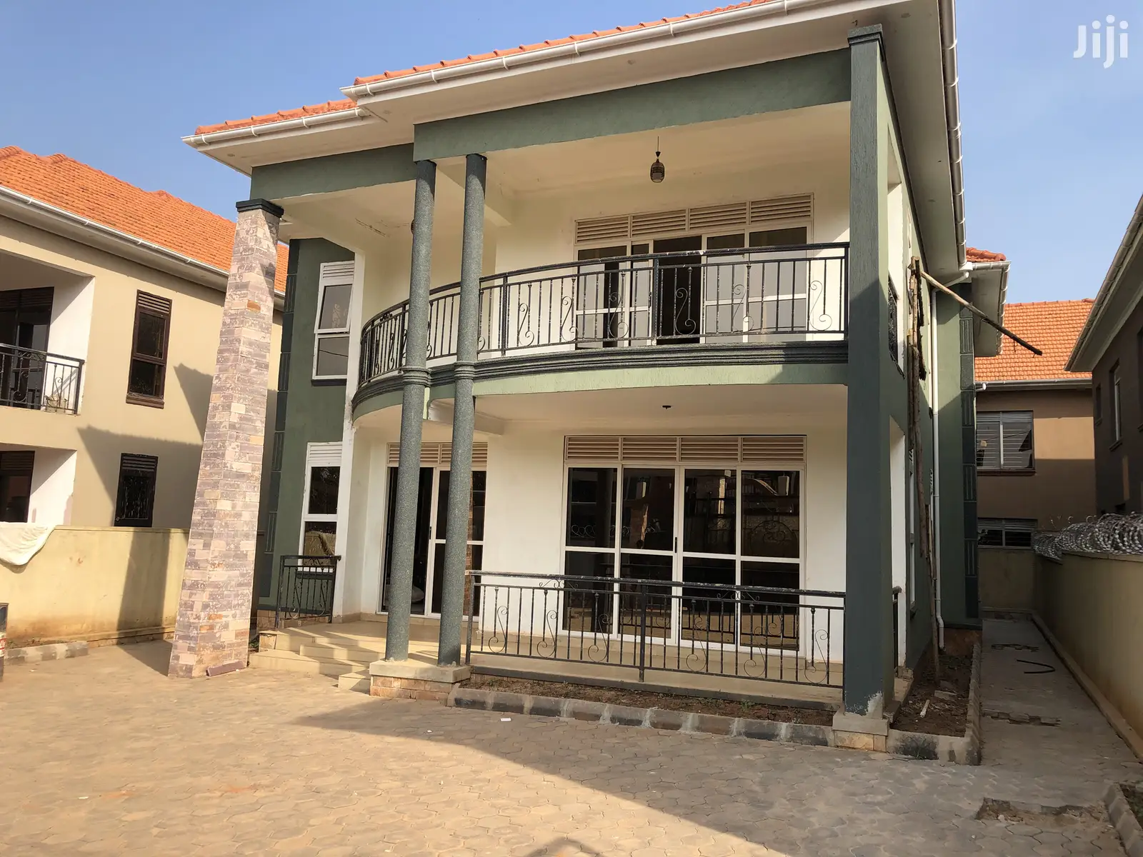 Kira at Mamerito Road New Classy House for Sale