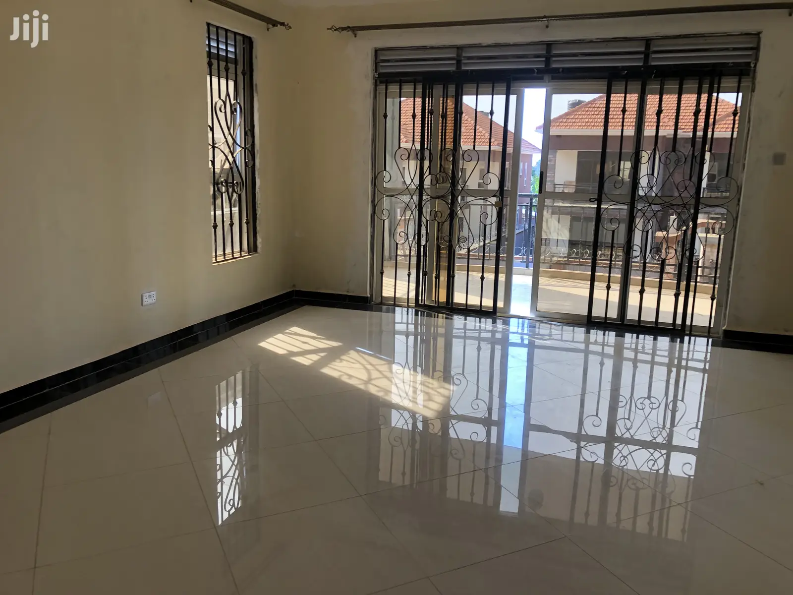Kira at Mamerito Road New Classy House for Sale