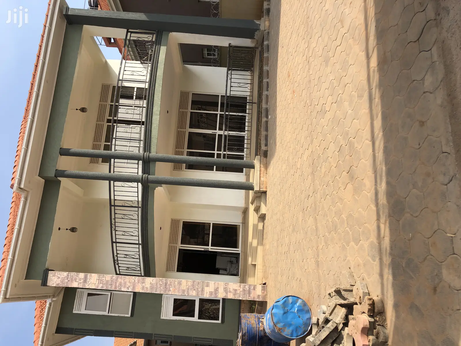 Kira at Mamerito Road New Classy House for Sale