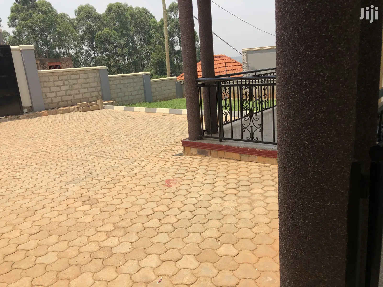 Brand New House in Kira for Sell