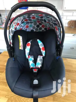 Fisher Price Traveler Comfort Fix Baby Gumball Car Seat
