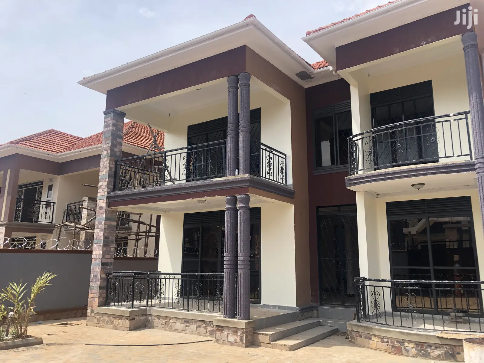 5 Bedroom Mansion In Kira For Sale