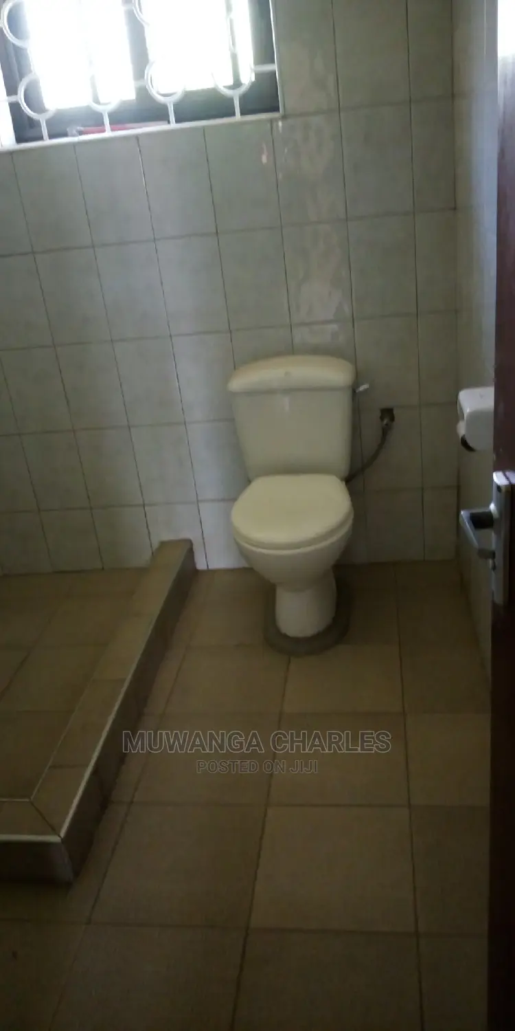 3 Bedrooms House For Rent In Kyambogo