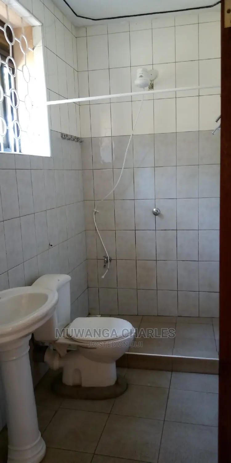 3 Bedrooms House For Rent In Kyambogo