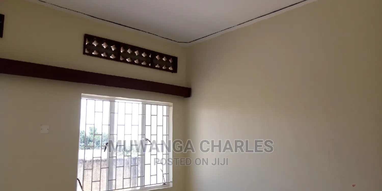 2bdrm Bungalow in Fs Properties Ltd, Central Division for rent
