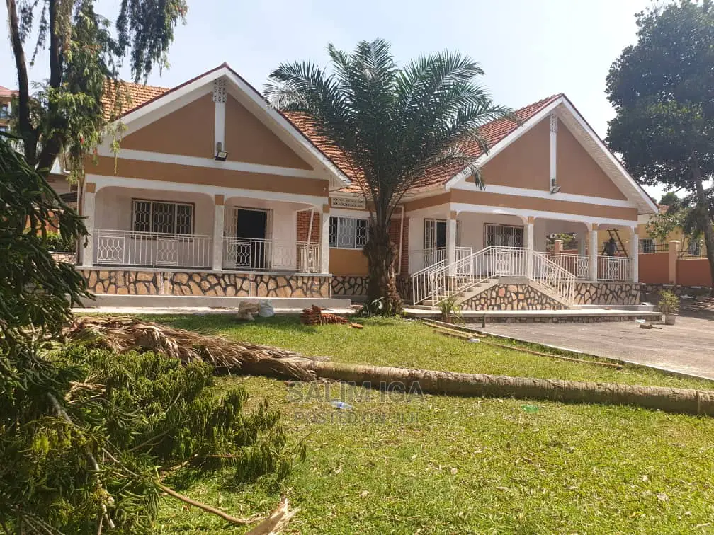 4 Bedroom House In Lungujja For Rent