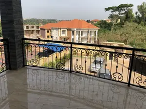 Kiwatule Bidandi Big Mansion on Sell