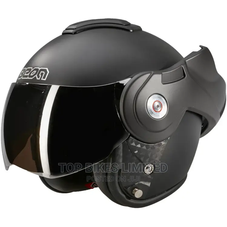 Beon Reverse Helmet in Central Division Vehicle Parts & Accessories