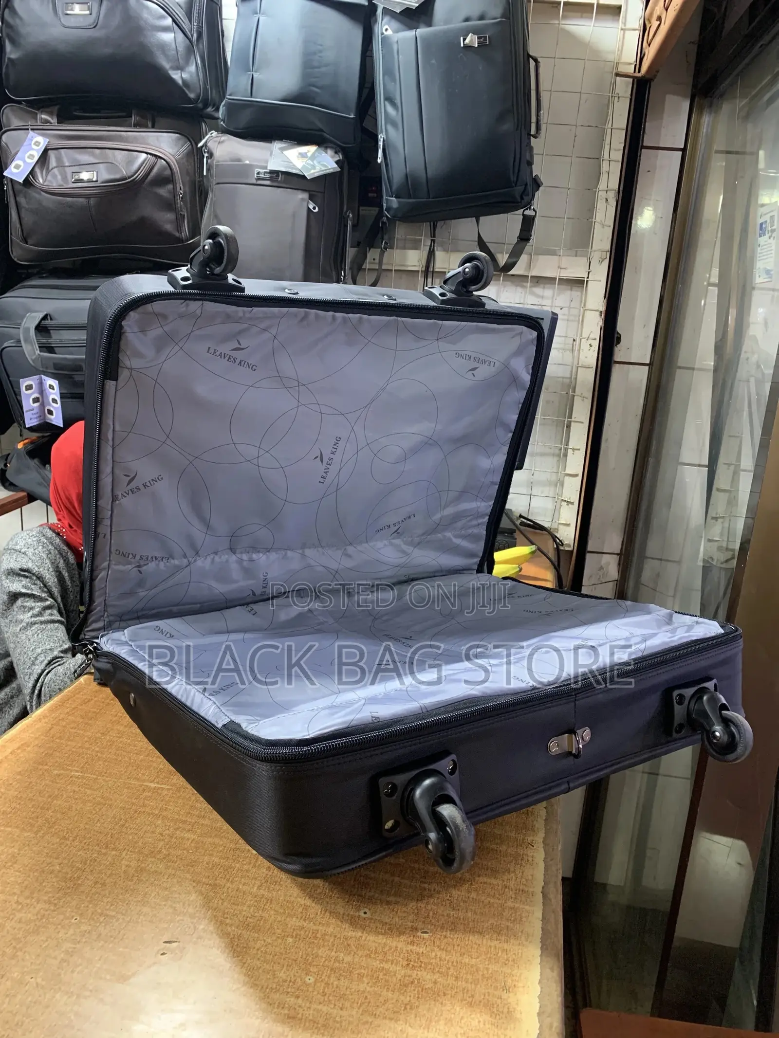Suit Carrier