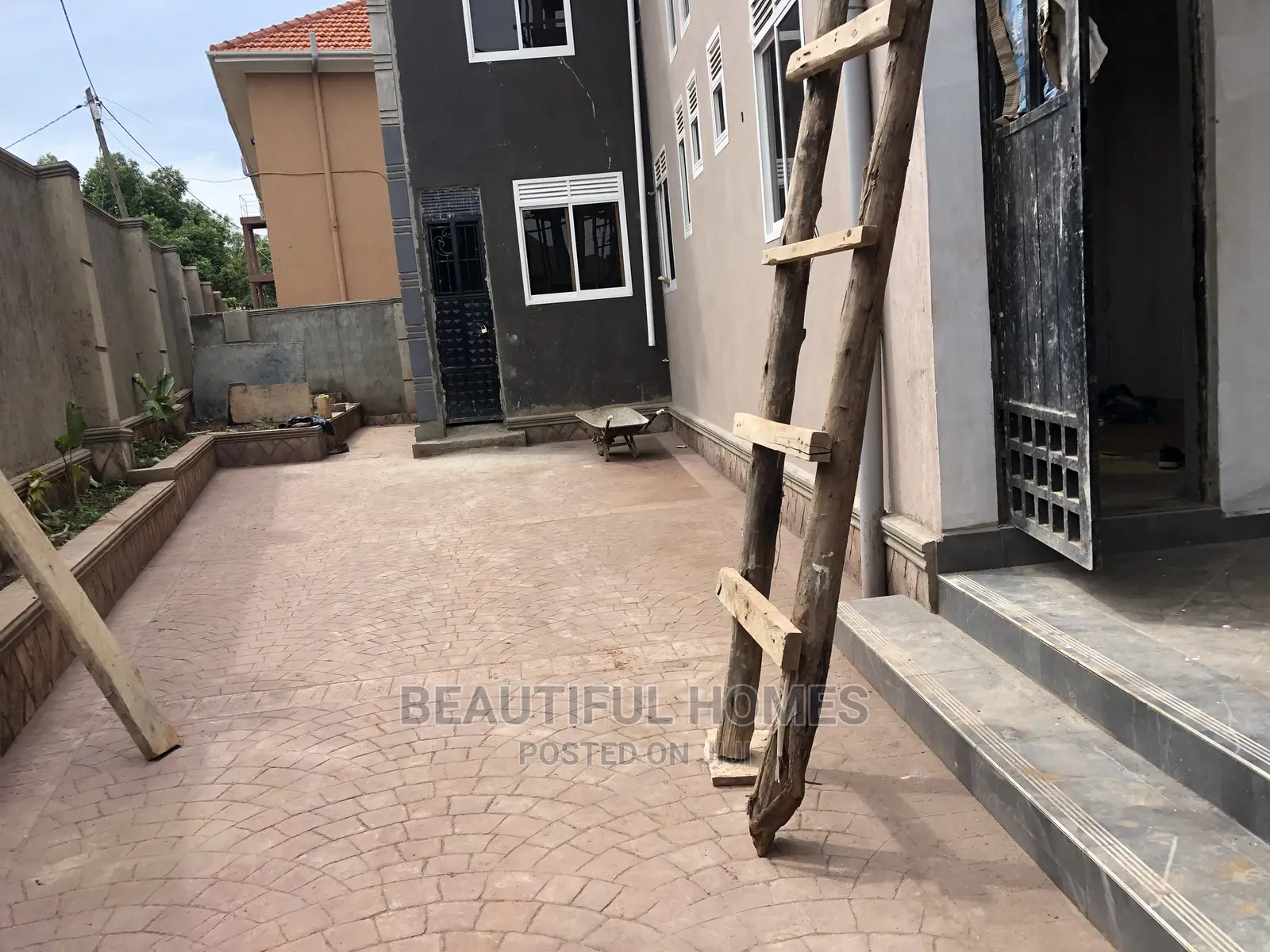 Furnished 6bdrm Mansion in Kira, Kampala for Sale
