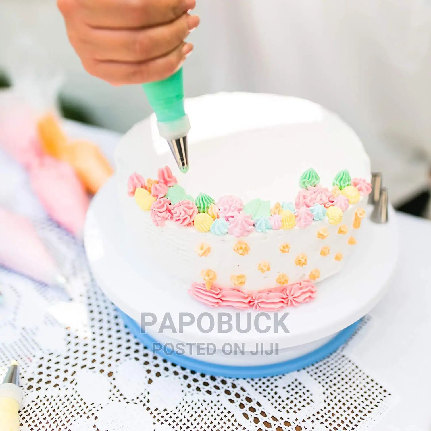 136 Pcs Cake Turntable Set