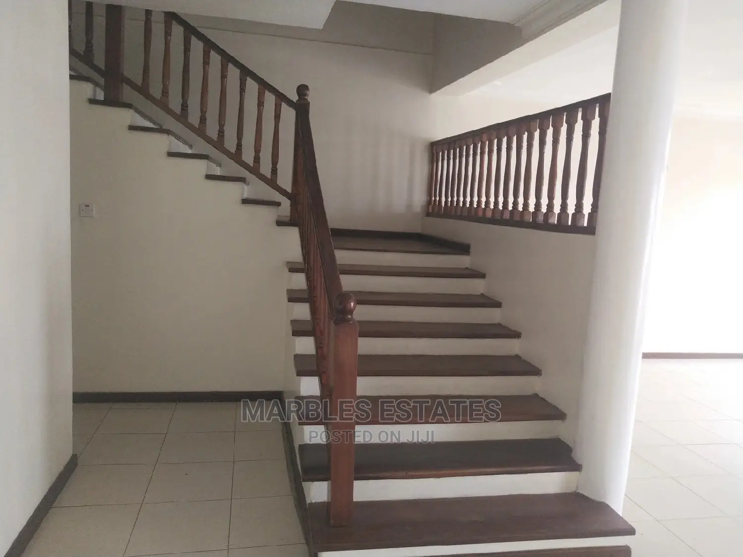 Nice Town Houses for Rent in Nagiru