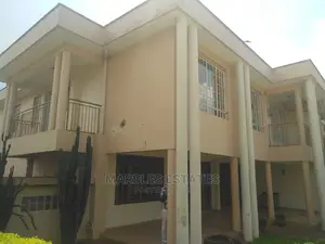 Nice House for Rent With a Pool in BUGOLOBI