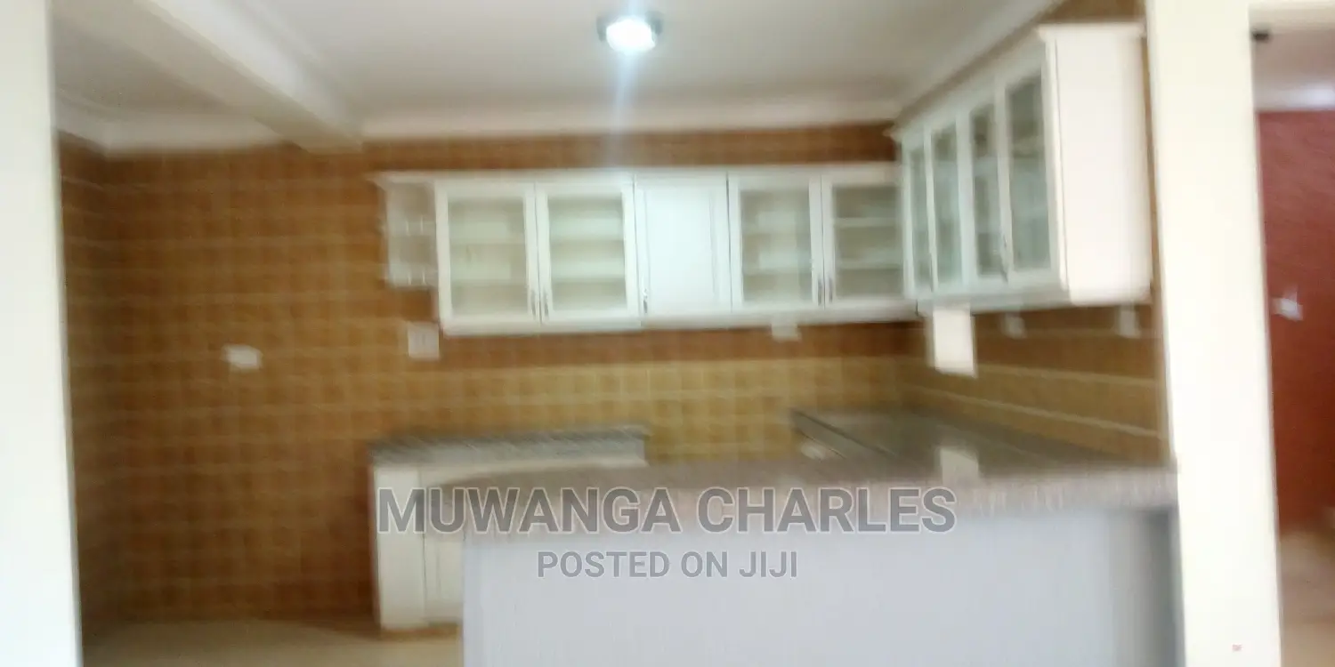 3bdrm Duplex in Fs Properties Ltd, Central Division for Rent