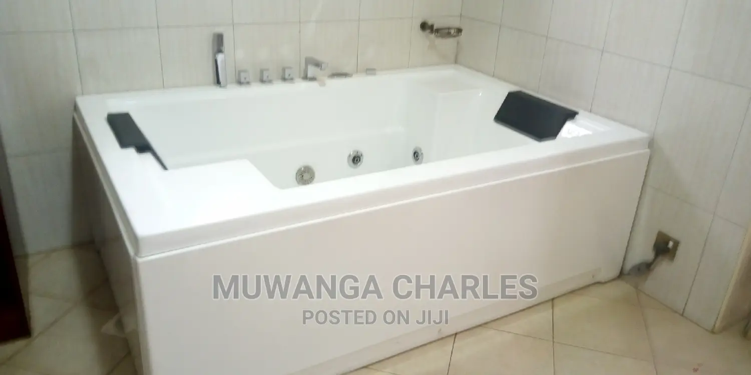 7bedroom House Is Available in Naguru for Rent