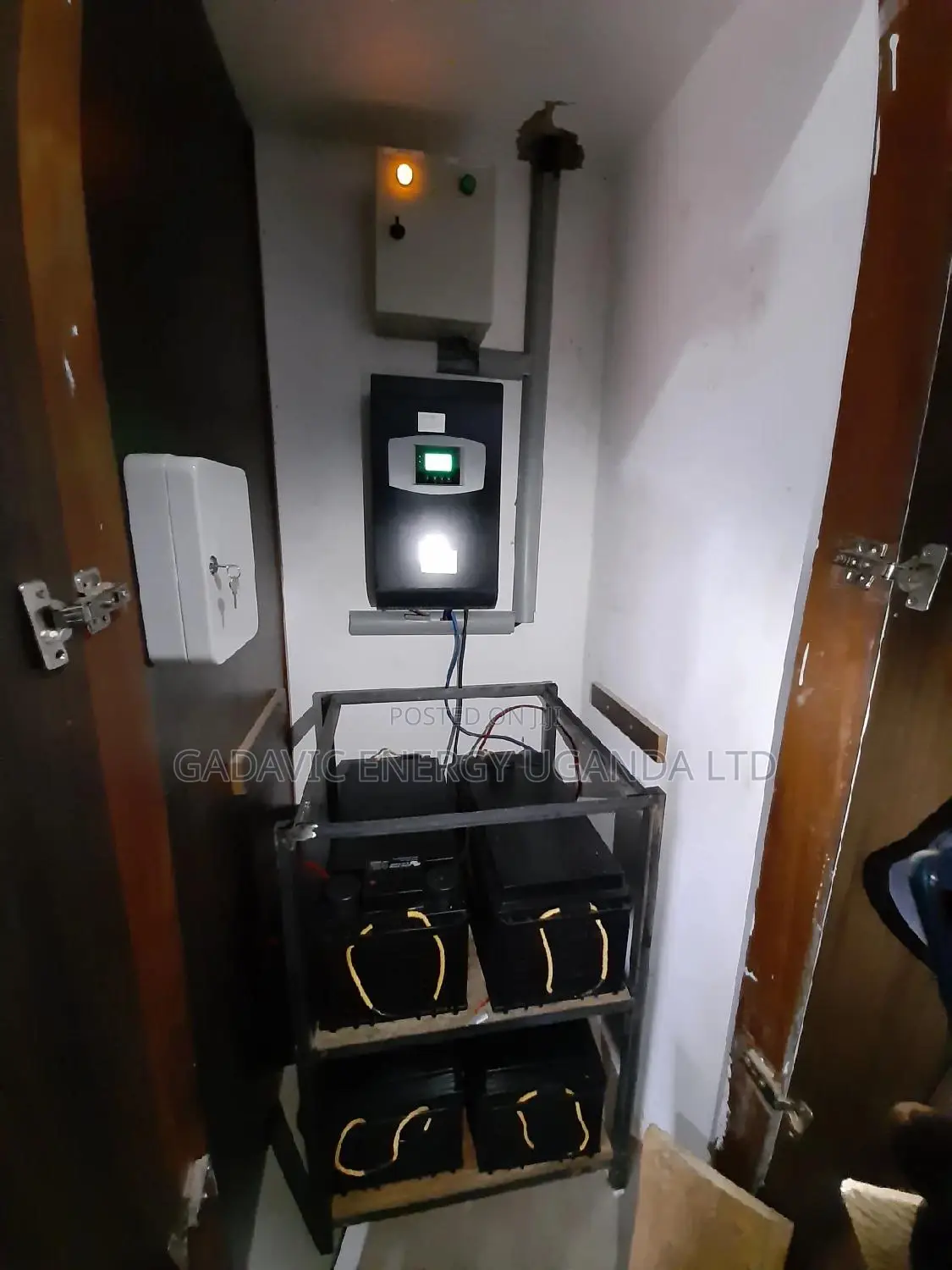 Hybridized Solar System