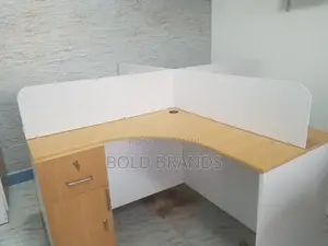 4 Seater Workstation