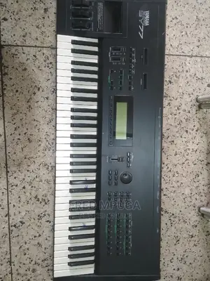 Yamaha Synthesizer Sy 77