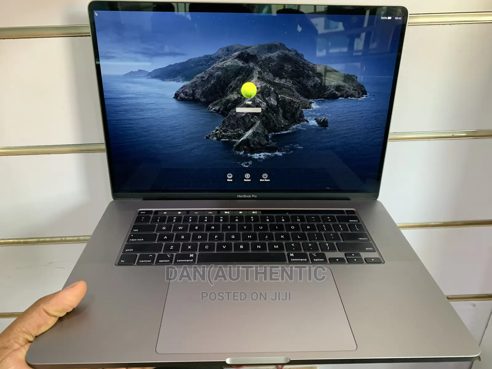 Laptop Apple MacBook 2019 16GB Intel Core I9 SSD 1T