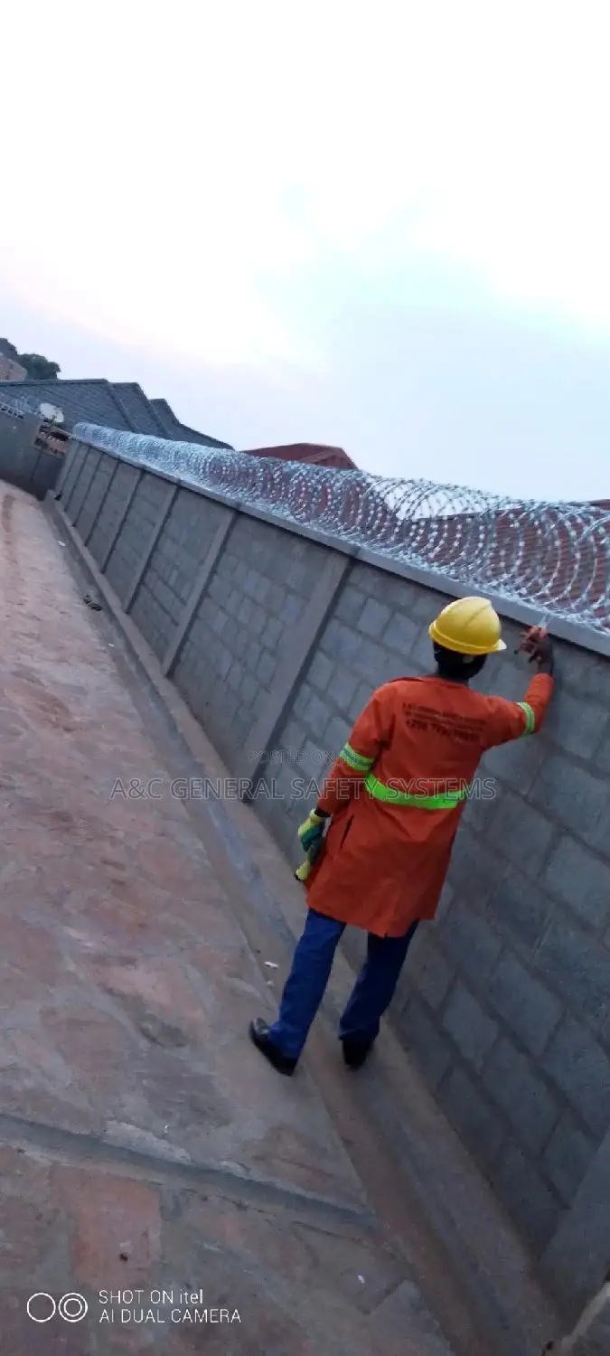 Razor Wire NATO TYPE Galvanized Hard Stainless Steel Welded