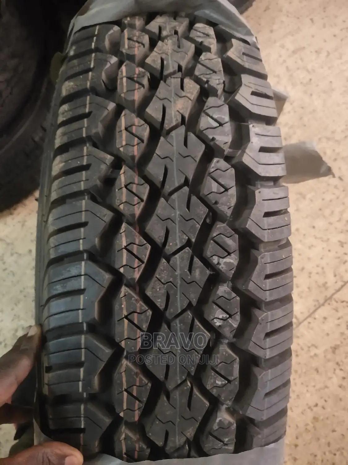245/75r16 Zeetex
