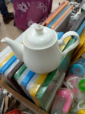 Celamic Tea Pot