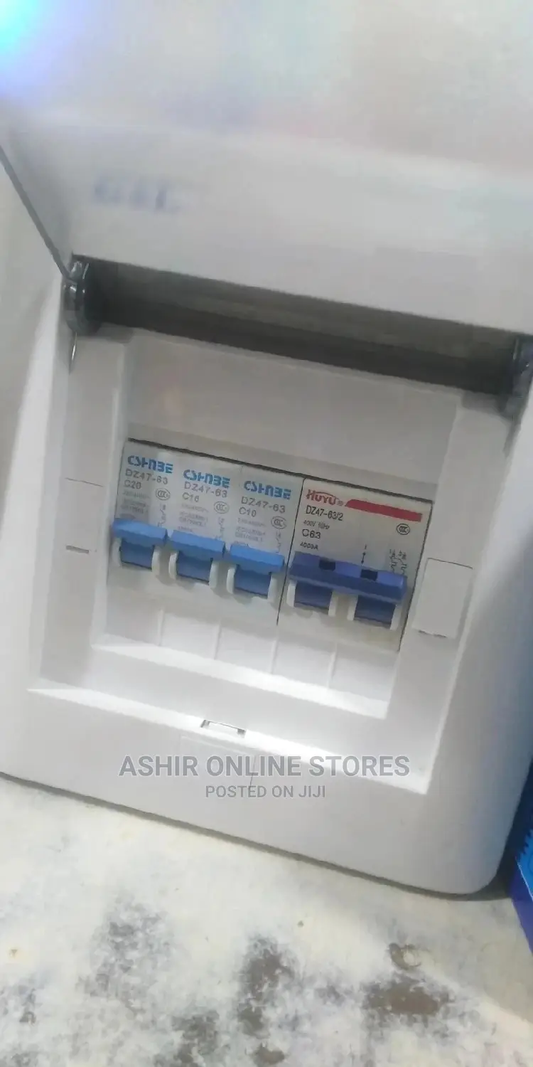 G L Main Switch With Automatic Circuit Breakers