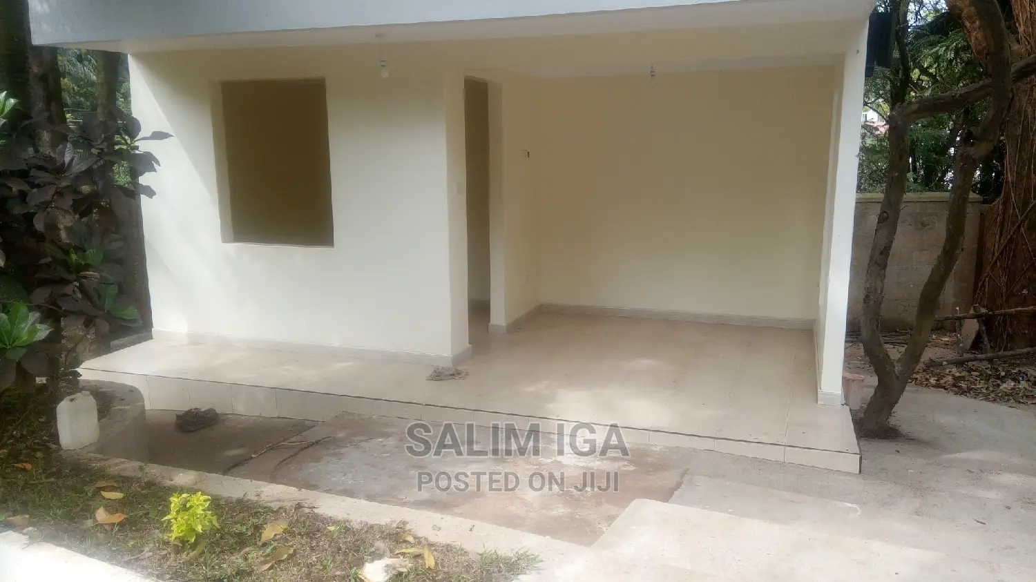 5bdrm Bungalow in Kololo Property, Central Division for Rent