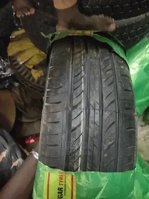 215/70r15 Cougar