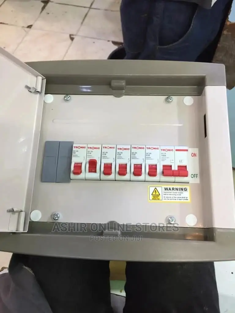 8ways Distribution Bord/ Main Switch