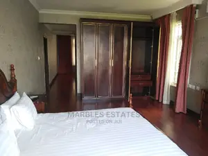 Nice 3 Bedrooms Apartments for Rent in Kololo