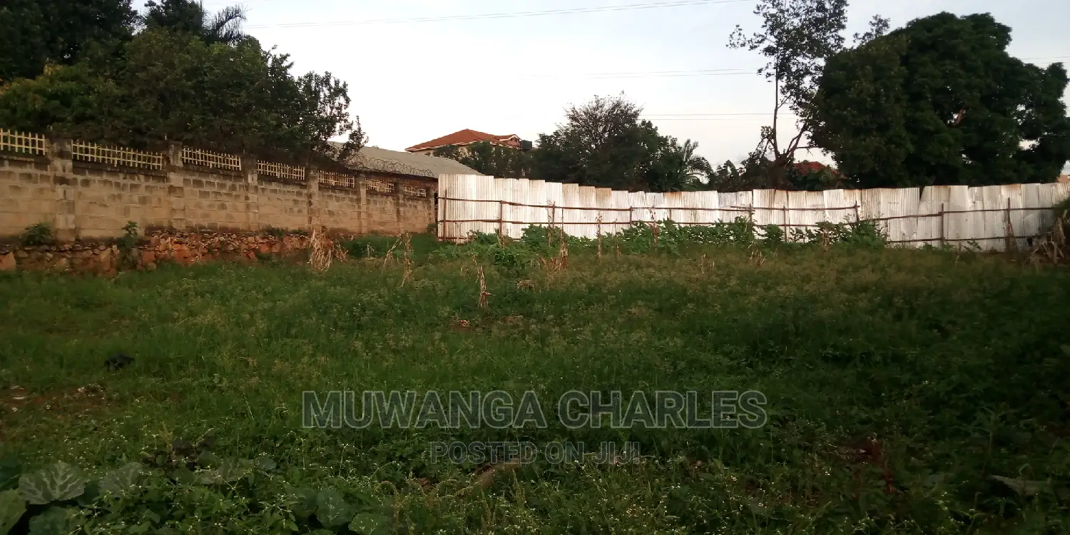Plots Is Available for Sale in Kyambogo