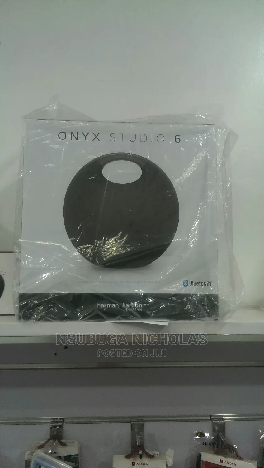 Onyx Studio 6