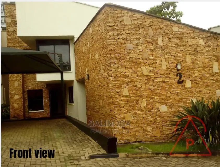 Communal Villa