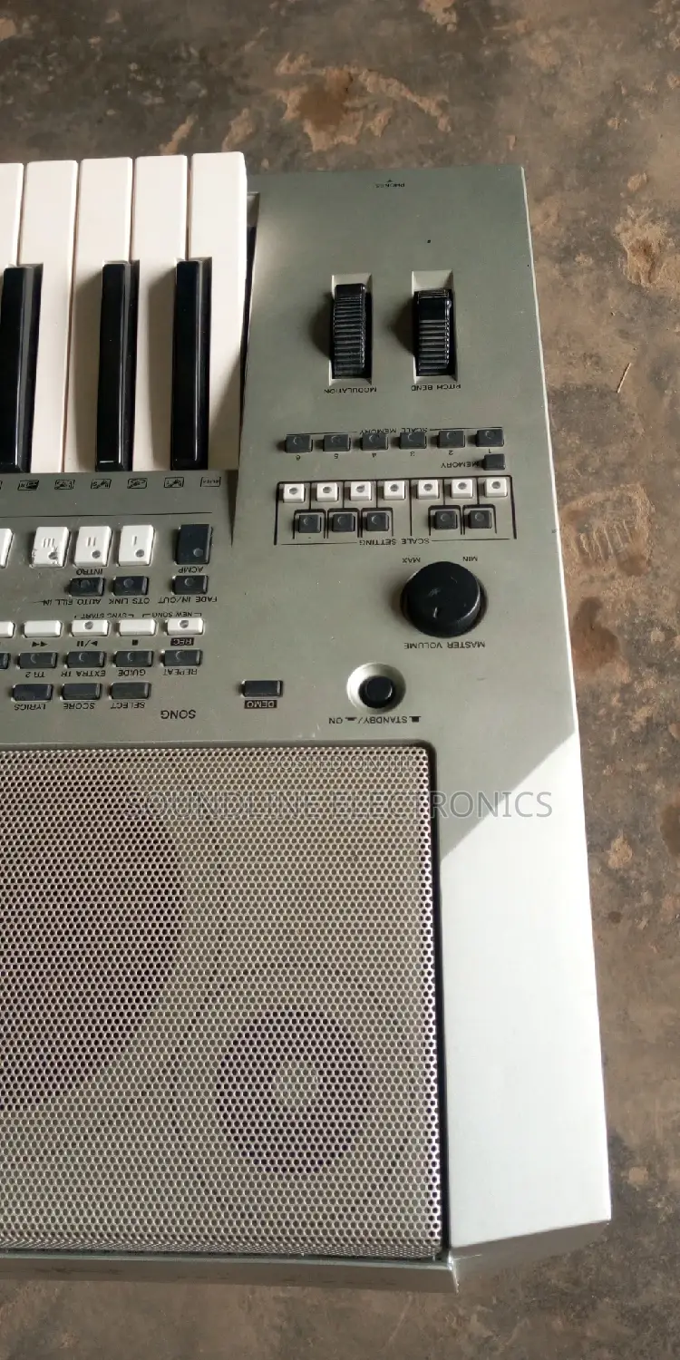 Yamaha Keyboard PSR OR 700
