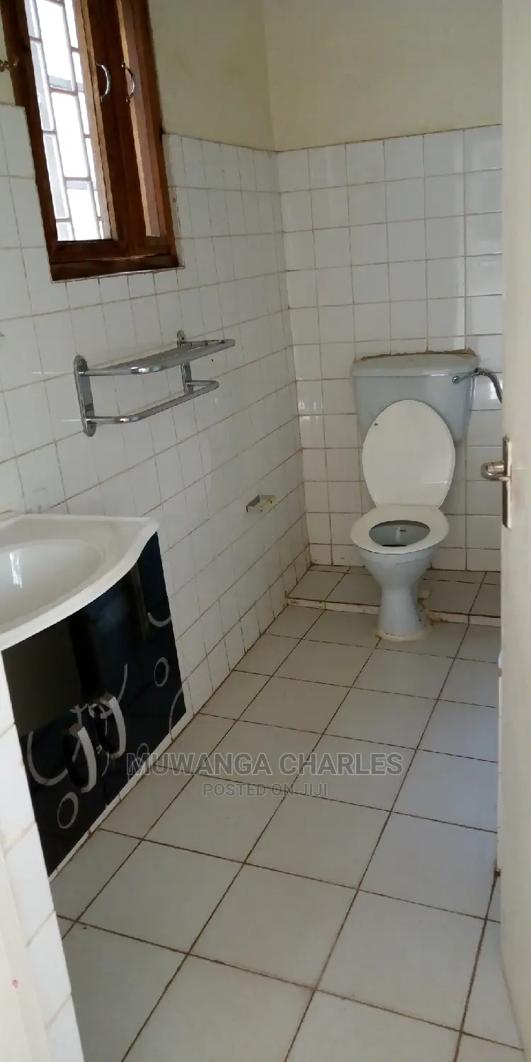 3bedroom House Is Available for Rent in Kololo