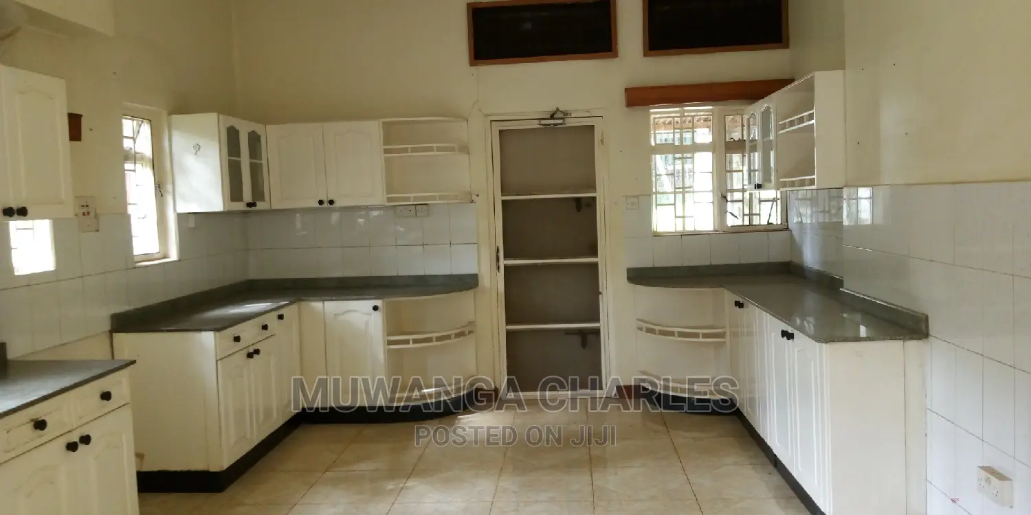 3bedroom House Is Available for Rent in Kololo