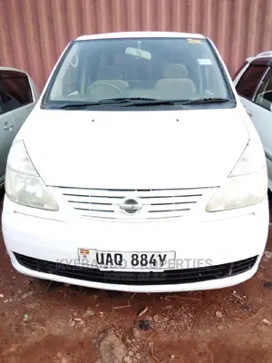 Nissan Serena 2002 White