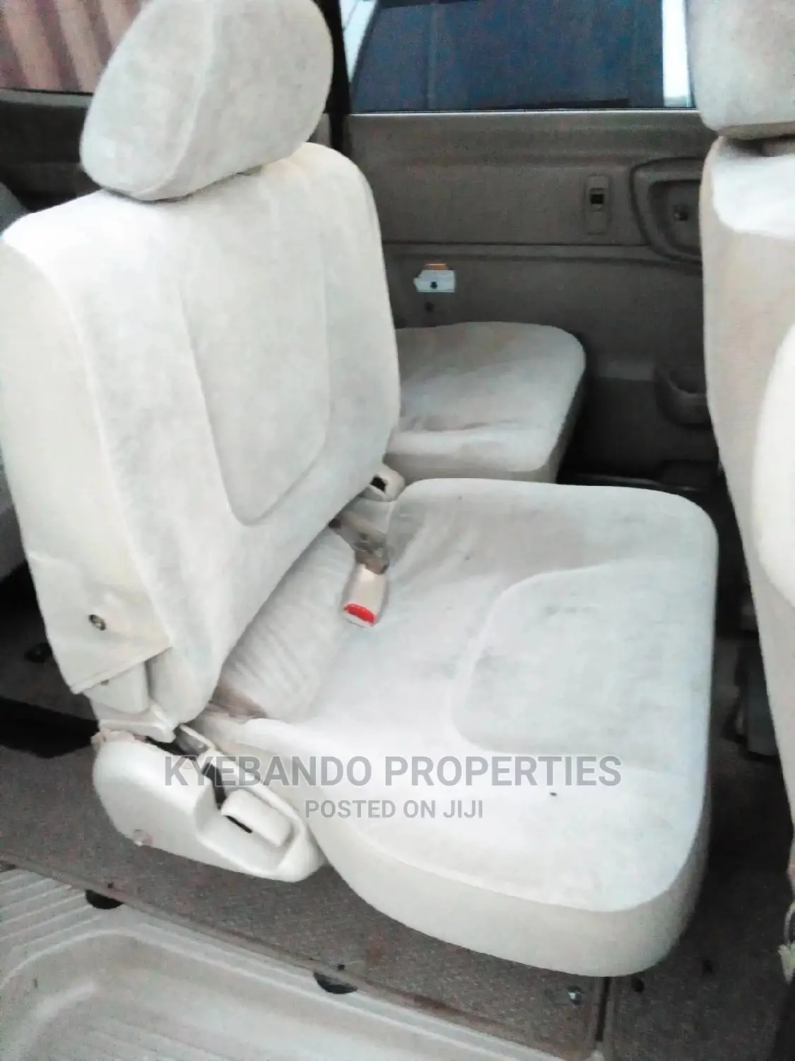 Nissan Serena 2002 White