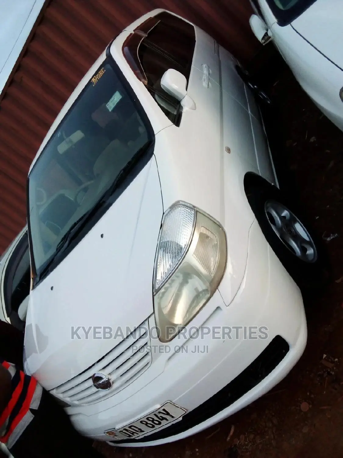 Nissan Serena 2002 White