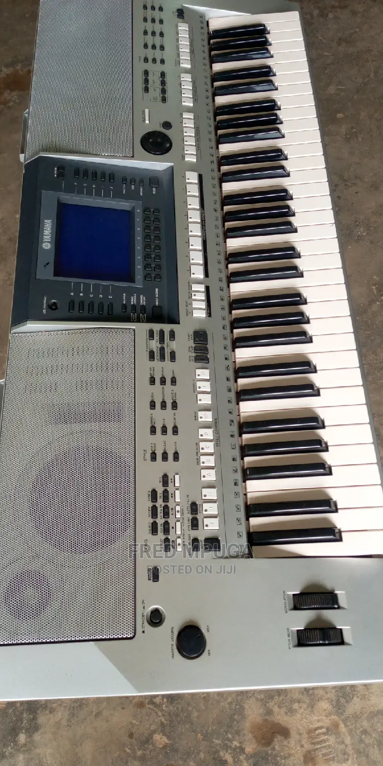 Yamaha Keyboard Psr S700
