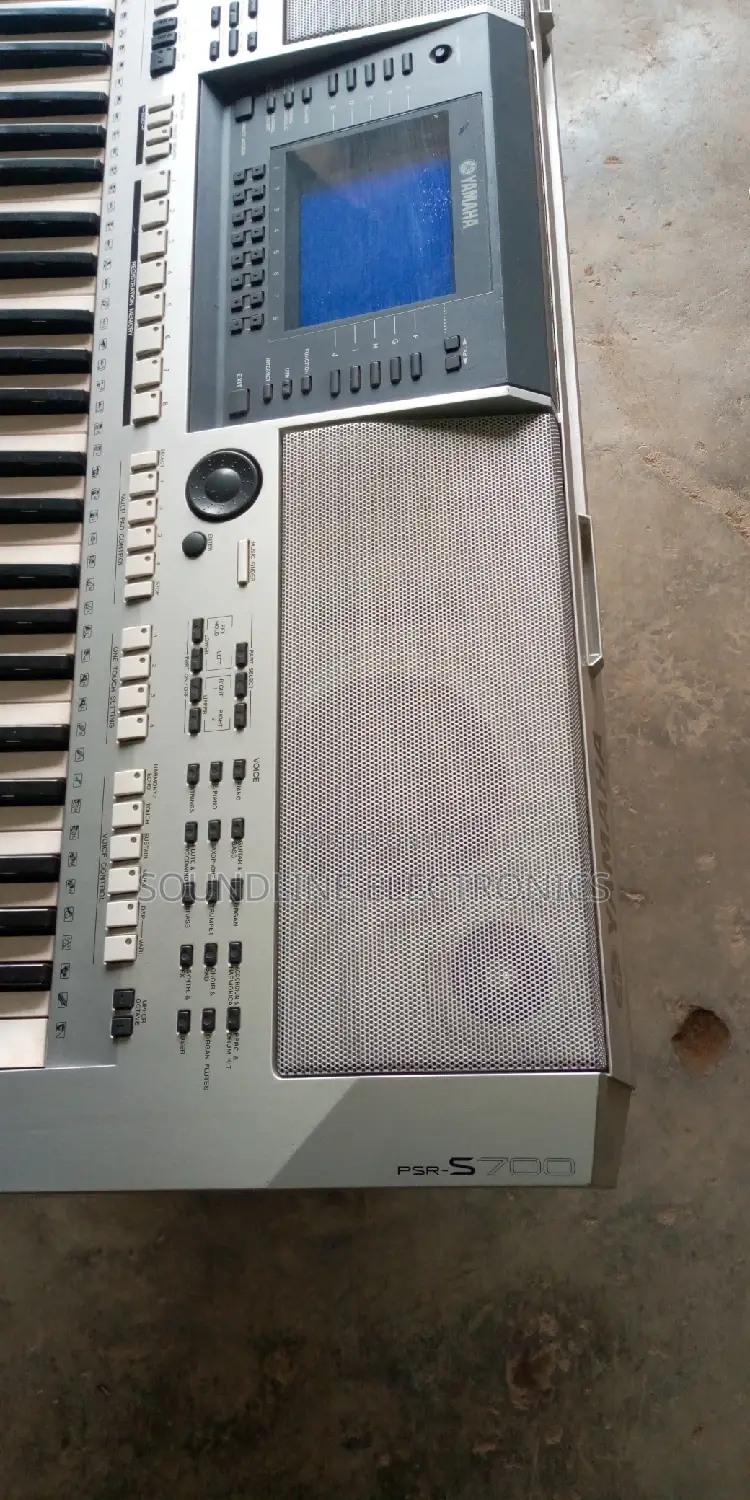 Yamaha Keyboard Psr S700