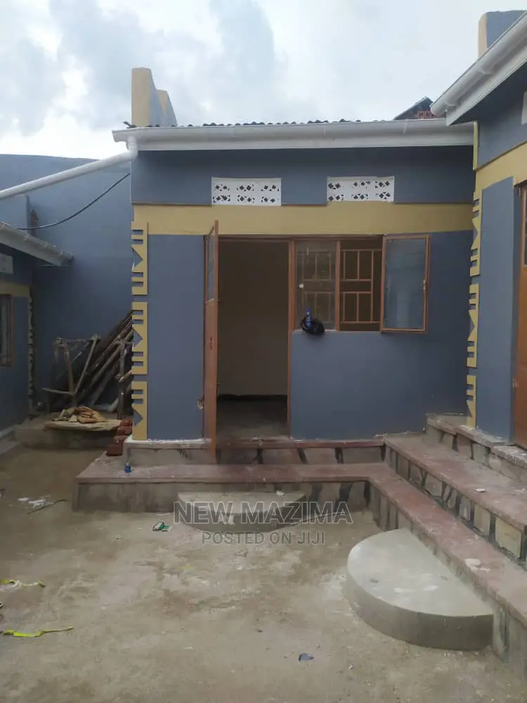 Another Sweetdeal Of Rentals With Tiles Quicksale In Nansana
