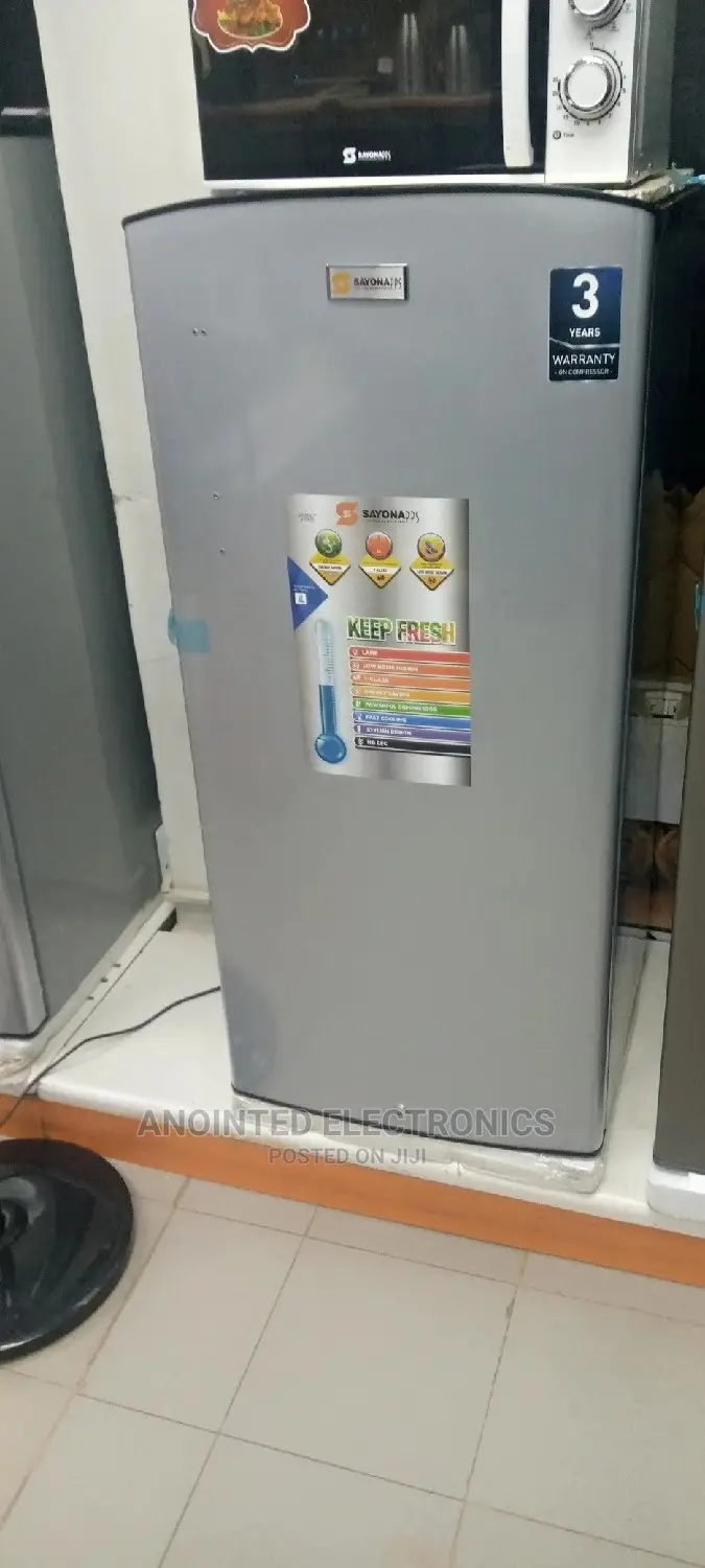 Sayona Fridge