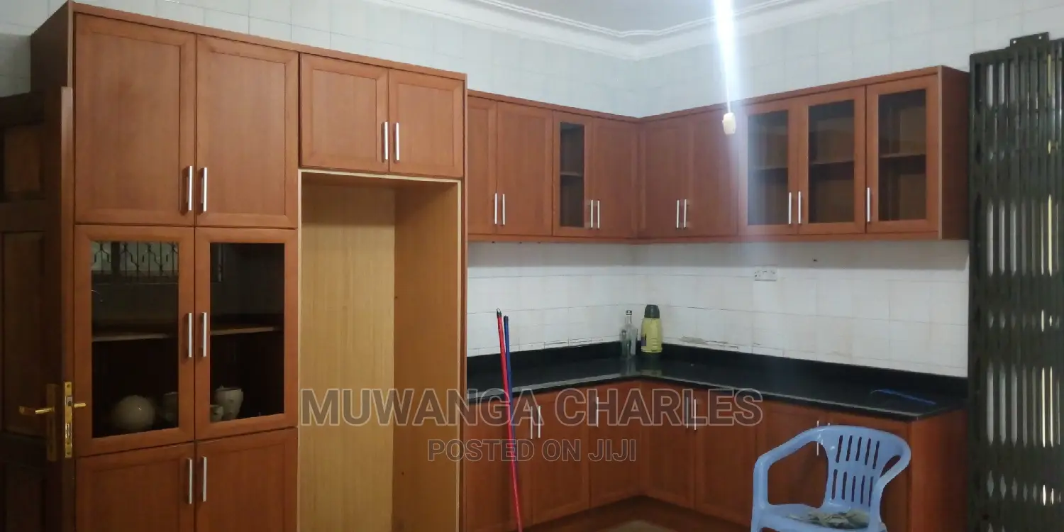 5bdrm Duplex in Fs Properties Ltd, Kampala for Rent