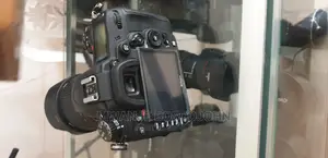 Brand New Nikon D7000