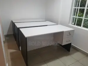 Office Desks/ Tables