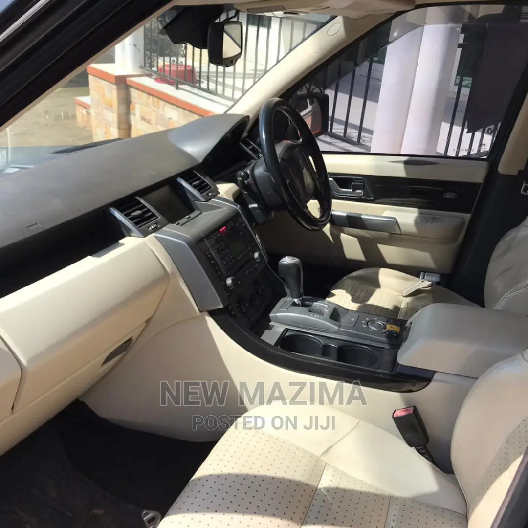 Classic Fuly Furnished Bangalow Home With Range Rover Onsale